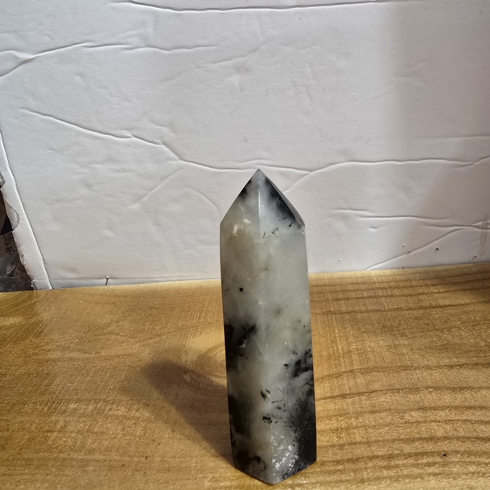 Tourmaline In Quartz Point From Brazil - Picture 4 of 4